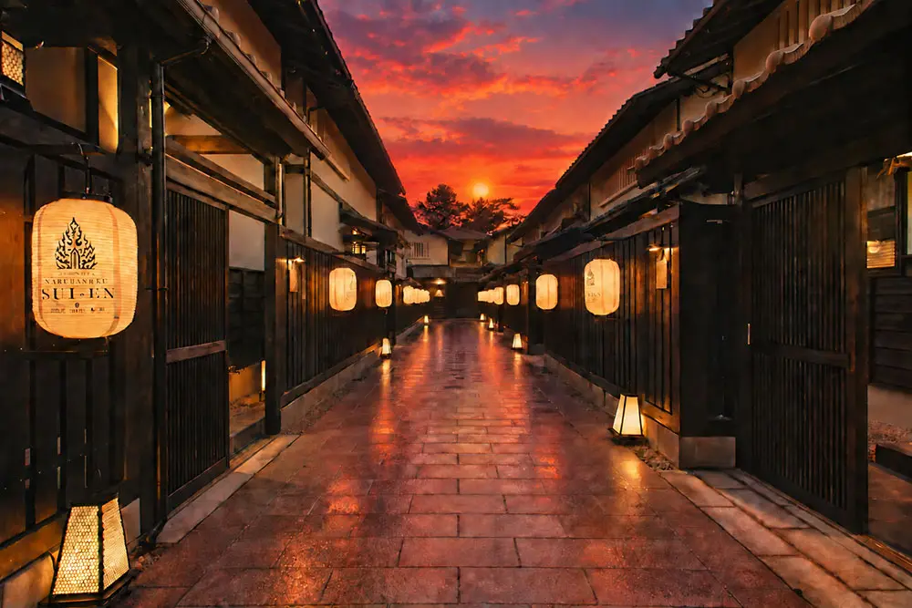 夕焼けの路地
